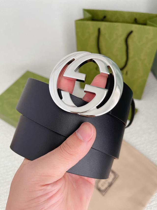 配全套专柜礼盒 Gucci古奇3.8Cm原单意大利原厂进口双面头层牛皮，皮质细腻光滑，且耐磨耐拉， 搭配精品经典双g扣.简约大气百搭款