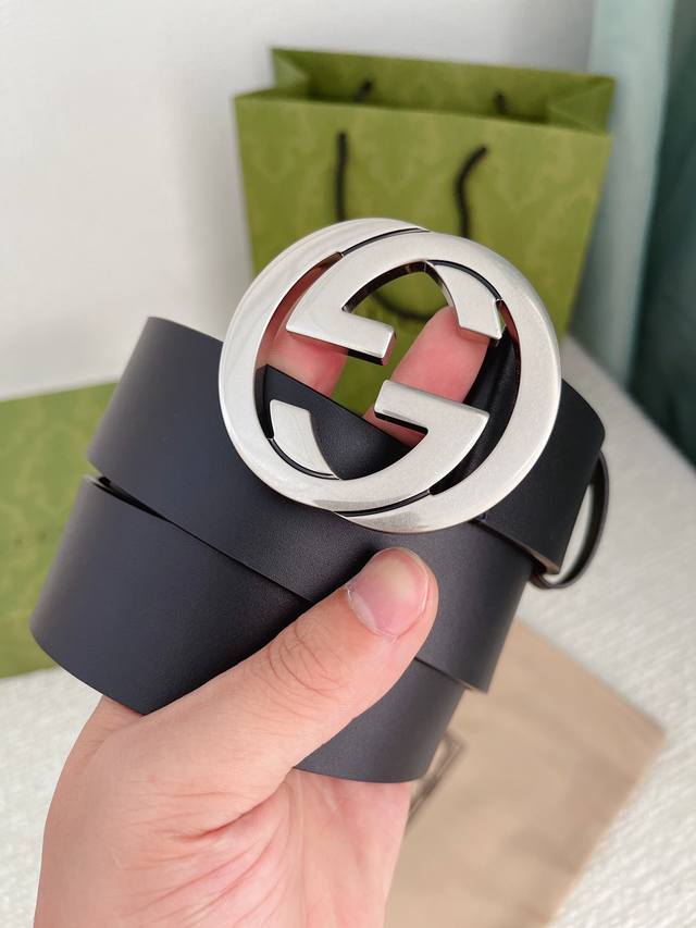 配全套专柜礼盒 Gucci古奇3.8Cm原单意大利原厂进口双面头层牛皮，皮质细腻光滑，且耐磨耐拉， 搭配精品经典双g扣.简约大气百搭款