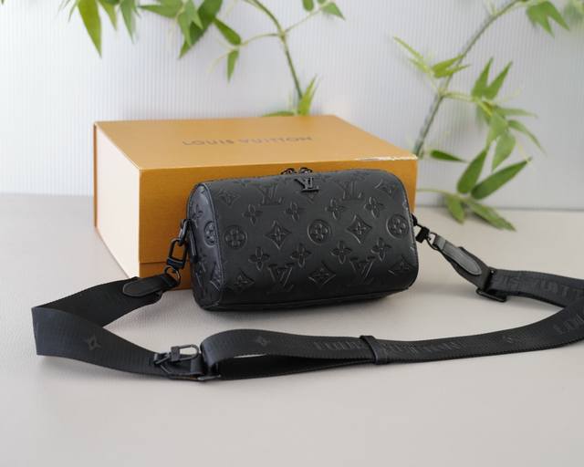 路易威登 官网同步 高版本 斜挎单肩背包 永恒不过时的标志性产品 纯原单小牛皮 顶级五金制作 非市面普通版本 今年lv最爱的款式 全部实拍 实用性非常高 完全不 路易威登 官网同步 高版本 斜挎单肩背包 永恒不过时的标志性产品 纯原单小牛皮 顶级五金制作 非市面普通版本 今年lv最爱的款式 全部实拍 实用性非常高 完全不