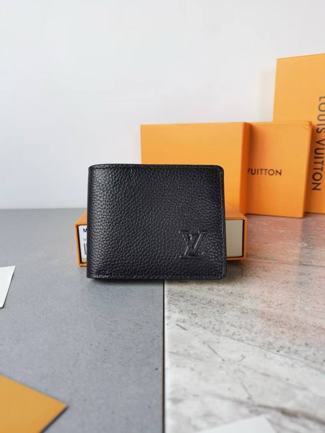 短 长 5颜色 黑尺寸 短12X10长19X10Lv官网同步款!超精细手工,信用卡槽 存放纸币和票据,可存放现金的带撑板隔层 短 长 5颜色 黑尺寸 短12X10长19X10Lv官网同步款!超精细手工,信用卡槽 存放纸币和票据,可存放现金的带撑板隔层