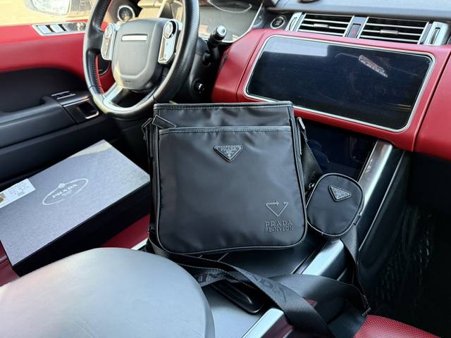 高端货 “Prada”普拉达单肩包prada普拉达斜挎包 商务休闲可拆卸 再生尼龙拼saffiano皮革 单肩斜挎包 男款 黑色进口原厂防水布艺面料高清五金lo