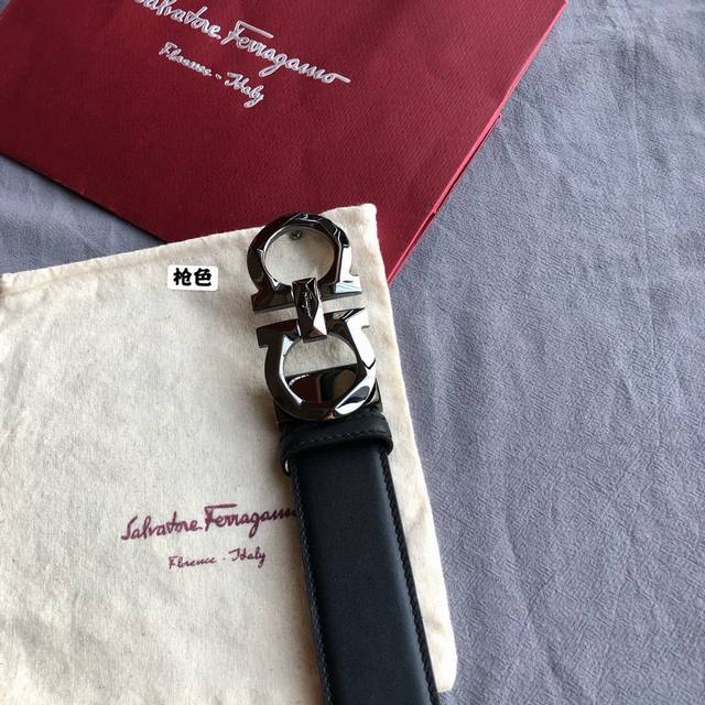 Salvatore Ferragamo菲拉格慕男士3.5Cm新款菱形切面金属夹扣，进口头层牛皮可双面外用！