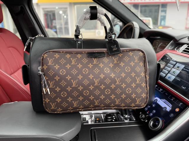 高端货 新款 “Louis Vuitton”Lv旅行袋 路易威登旅行袋 M12690 Keepallbandoulière Lv Park 50 做旧金属件可拆 高端货 新款 “Louis Vuitton”Lv旅行袋 路易威登旅行袋 M12690 Keepallbandoulière Lv Park 50 做旧金属件可拆