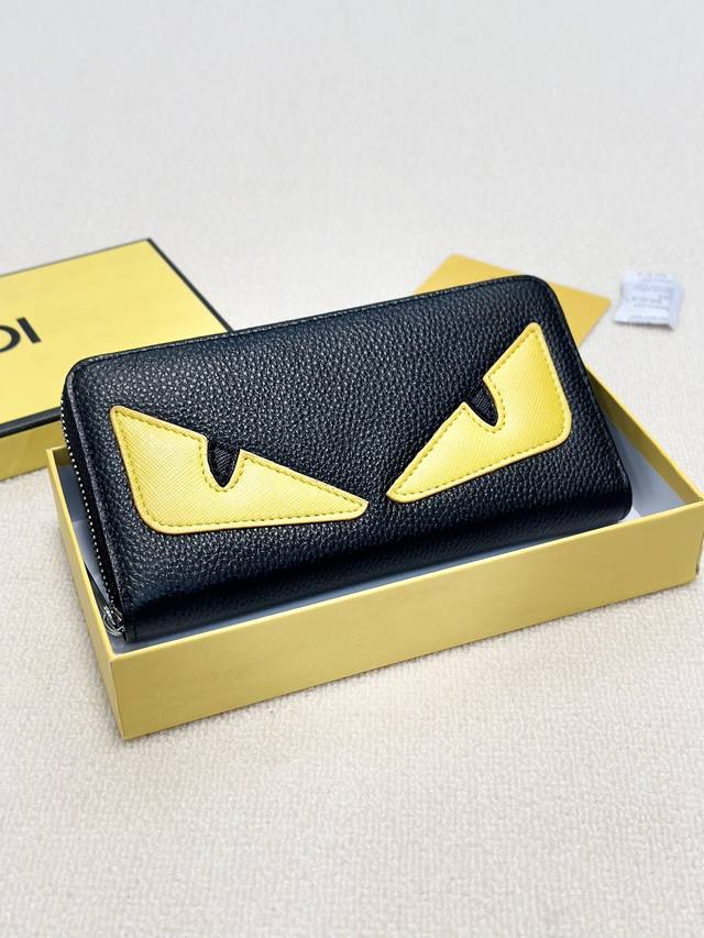 颜色 黑尺寸 21X11芬迪新款男士手包原版头层牛皮，一流手感媲美专柜正品，看细节多卡位大容量，现货供应