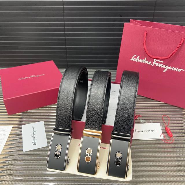 Ferragamo 菲拉格慕 自动扣牛皮腰带 男士经典款皮带 时装搭配必备款 优质合金扣头 采用原厂牛皮带身 高品质全套包装 礼盒 礼袋 小票 Ferragamo 菲拉格慕 自动扣牛皮腰带 男士经典款皮带 时装搭配必备款 优质合金扣头 采用原厂牛皮带身 高品质全套包装 礼盒 礼袋 小票
