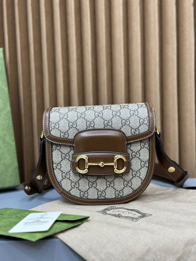 原厂皮 新款马安包 实物实拍！款号 顶级 760191啡棕～尺寸：宽18X高16X侧宽6.5Cm，出货了。配原厂包装