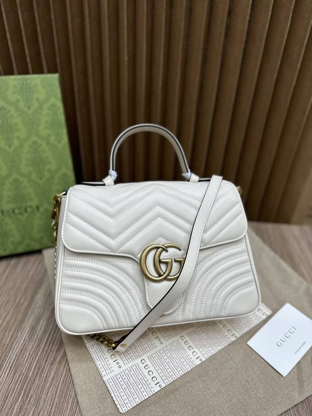 原厂皮 大货从上一季就火遍时尚圈 顶级原单 Gg Marmont，今年风头依然不减，标志性的双g Logo带着gucci文艺浪漫的故事，将复古与华丽演绎的淋漓尽