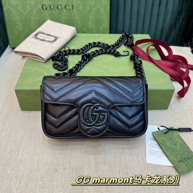 原厂皮 大货 马卡龙颜色： 顶级原单 摸着皮料更厚实，皮料部位也有点差别，我们原厂皮已经到手收入仓库了，所以你们放心等我们出货！ 型号699757；尺寸16.5