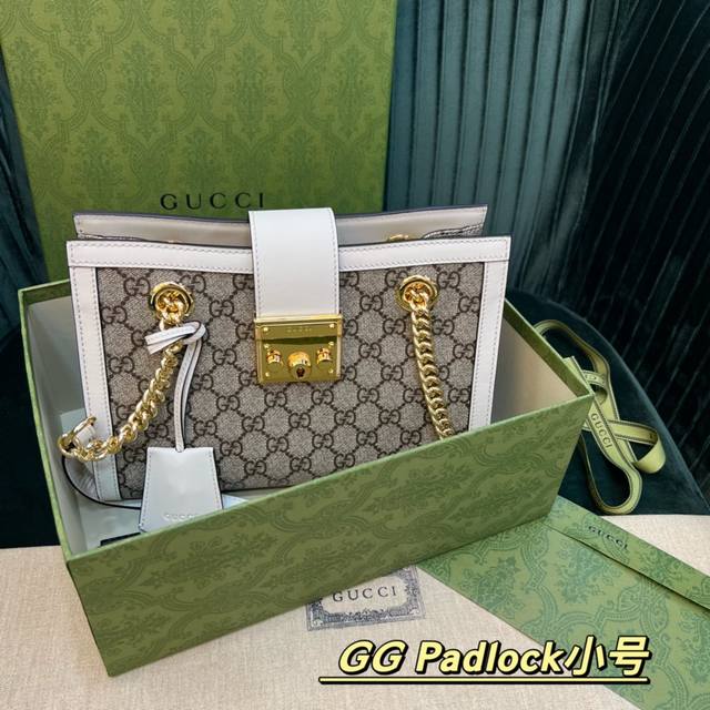 原厂皮 580 小号黑色 顶级 人称第二眼美人的翻盖单肩手提链条包 果然是不错啊，氧气感很足！ 专柜经常断货，买它都是需要靠运气！ 这款更随意，更有范，更大牌