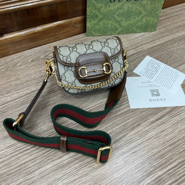 顶级原单 .0新款到货 配全套包装 超级迷你型号:699760 尺寸:12*9*4Cm 顶级原单 .0新款到货 配全套包装 超级迷你型号:699760 尺寸:12*9*4Cm