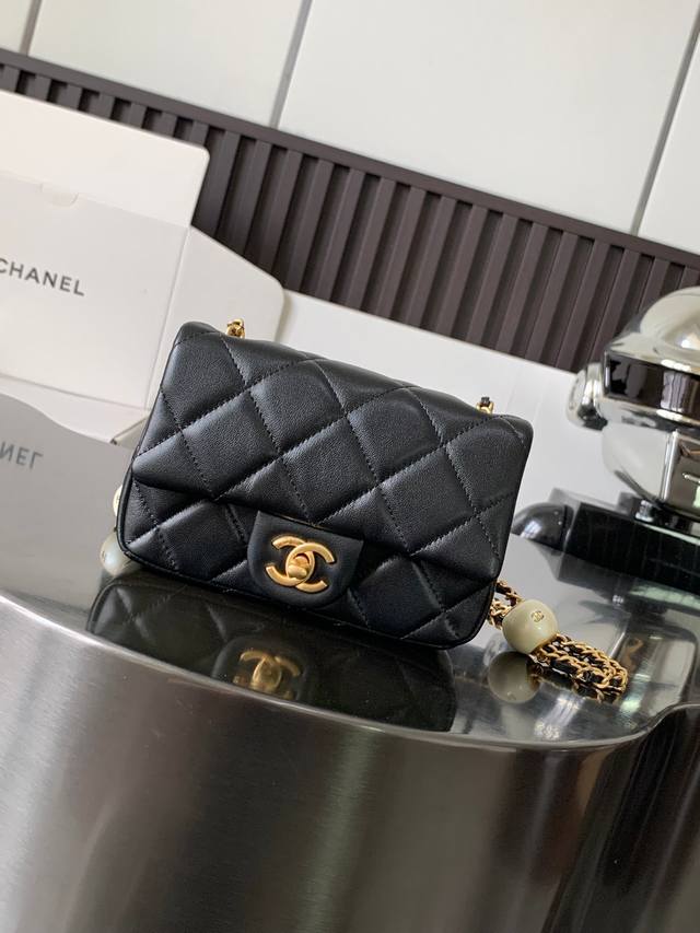 Chanel 24S Cf珍珠方胖子 链条随意调节长短 尺寸：11.5X17X5Cm 型号：4868