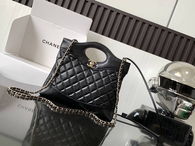 Chanel Mini-31Bag 复古小牛皮浅金 尺寸：22X23X5.5Cm 型号：4133