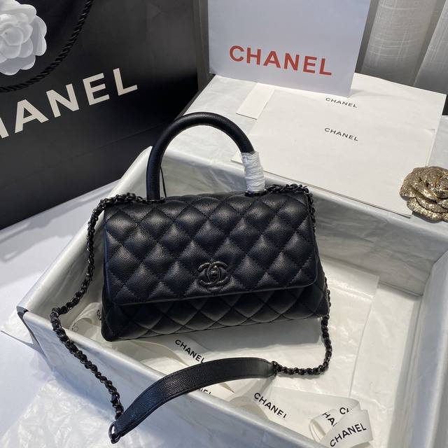 现货92990 23Cm 最新黑球 黑扣 Ch Nel Coco Handle 原厂incas耐操的细球纹鱼子酱牛皮 五金是最新升级对版五金!尺寸23 现货92990 23Cm 最新黑球 黑扣 Ch Nel Coco Handle 原厂incas耐操的细球纹鱼子酱牛皮 五金是最新升级对版五金!尺寸23