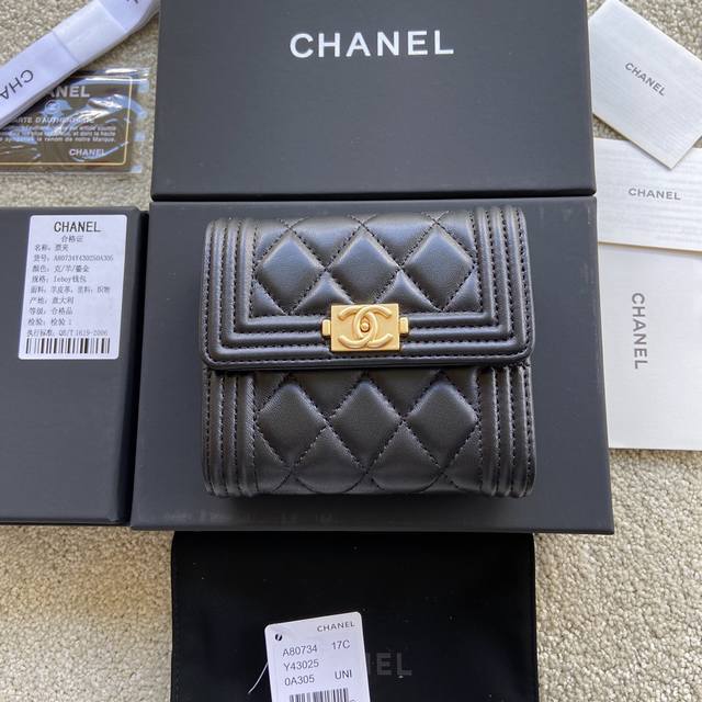 原厂皮 小香进口意大利皮 货号:A80734 尺寸:W11.5×H10.5×D3Cm 颜色:黑色羊皮金色五金