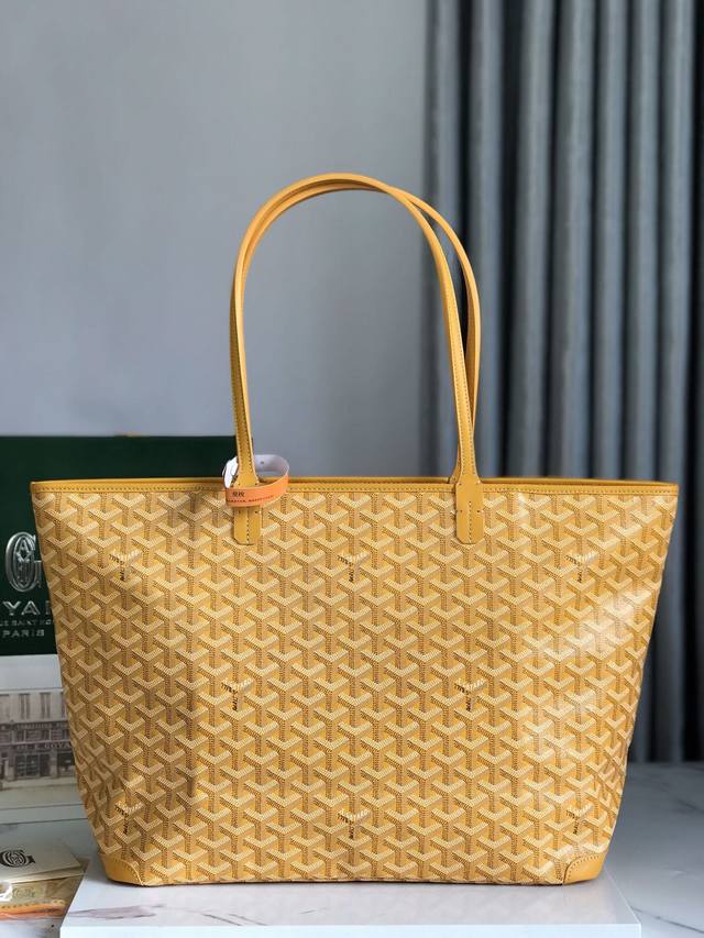 正品级 Goyard 戈雅 经多次研究与改良，不断提升面料与皮质，全方位独家定制只为不断达到客户的高品质要求 如果你担心没拉链的安全性不够高、那么拉链款的托特包