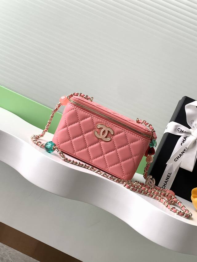 23P珐琅扣爱心化妆小口红盒子 小型收纳盒 原版五金 进口羊皮、上身效果超赞 款号3231 尺寸17-9.5-8 全套包装