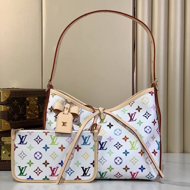 顶级原厂 Carryall 手袋 M13661 白彩 三彩-村上隆 Carryall 小号手袋取材 Monogram 帆布和皮革饰边，成就都市生活的贴身伴侣。充