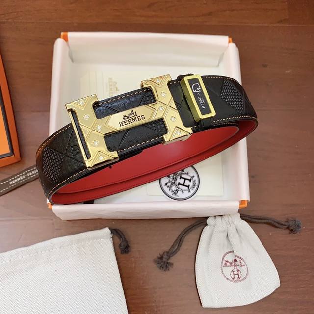 爱马仕高端纯钢镶钻扣系列，316纯钢材质，高品质原单货，顶级精选原版皮皮带，配原装盒专柜同步3.8Cm宽新款上市，超百搭款