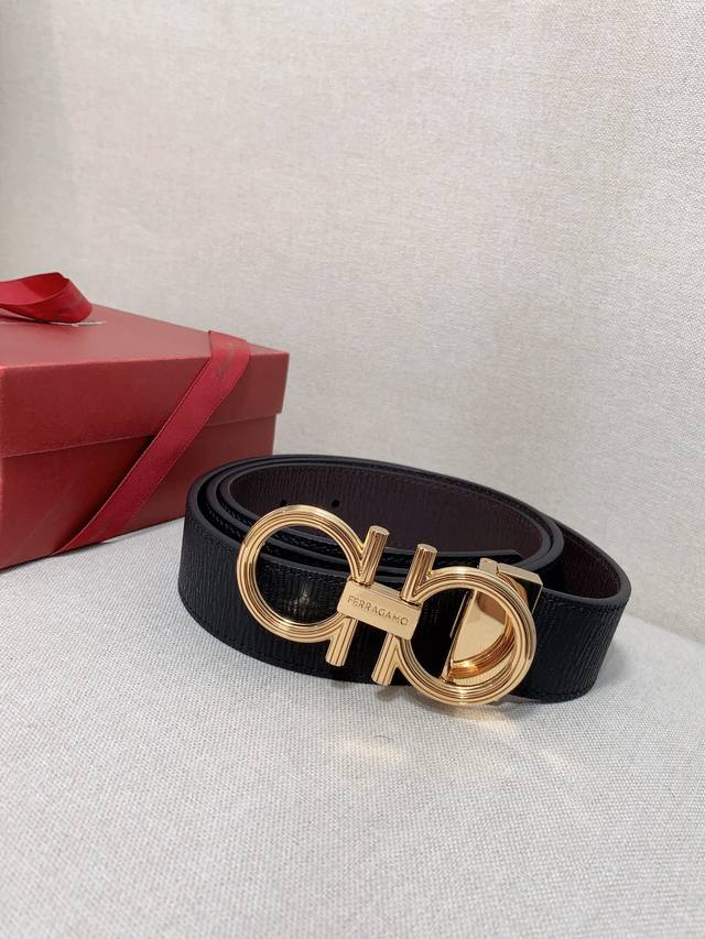 菲拉格慕 -双面意大利进口头层水波纹牛皮，搭配真空电镀亮面条纹纯铜扣，官网新款，专柜有售，市场顶级品质，支持验货 配送全套专柜包装，宽度 3.5Cm