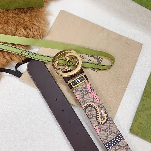 配送正版包装古奇gucci官网同步系列，双g腐蚀花纹精品扣，宽度3.8Cm，原厂面料搭配小牛皮底，请看品质看细节，实物对比即知，做工质量决定一切，正版开模