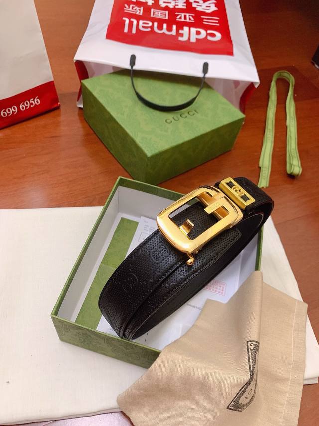 配正品包装,供应电商代购平台,古奇高端原单品质,无缝衔接高端工艺贴合制作,原厂进口头层牛皮,搭配精品g字自动扣,看货看品质带宽3.5Cm,对版对货,高清实拍大图 配正品包装,供应电商代购平台,古奇高端原单品质,无缝衔接高端工艺贴合制作,原厂进口头层牛皮,搭配精品g字自动扣,看货看品质带宽3.5Cm,对版对货,高清实拍大图