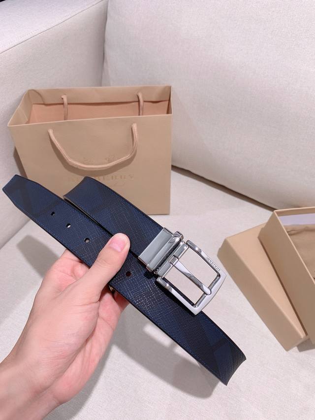 巴宝莉原单质量,经典款针扣系列男士腰带 进口小牛皮皮带 专柜同步,原厂皮料烟熏格纹系列,宽度3.5Cm 巴宝莉原单质量,经典款针扣系列男士腰带 进口小牛皮皮带 专柜同步,原厂皮料烟熏格纹系列,宽度3.5Cm