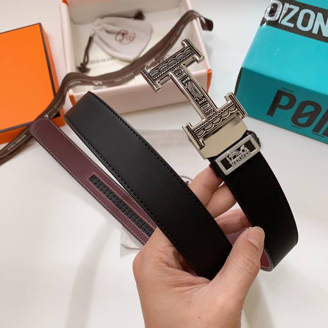 爱马仕正版同步配正版包装，高端品质原单丝绸效果亚光牛皮，酒红色底皮搭配，皮版正版开模，扣头镀钯精品自动扣 宽度3.4Cm 高清实拍大图 ，保质保量