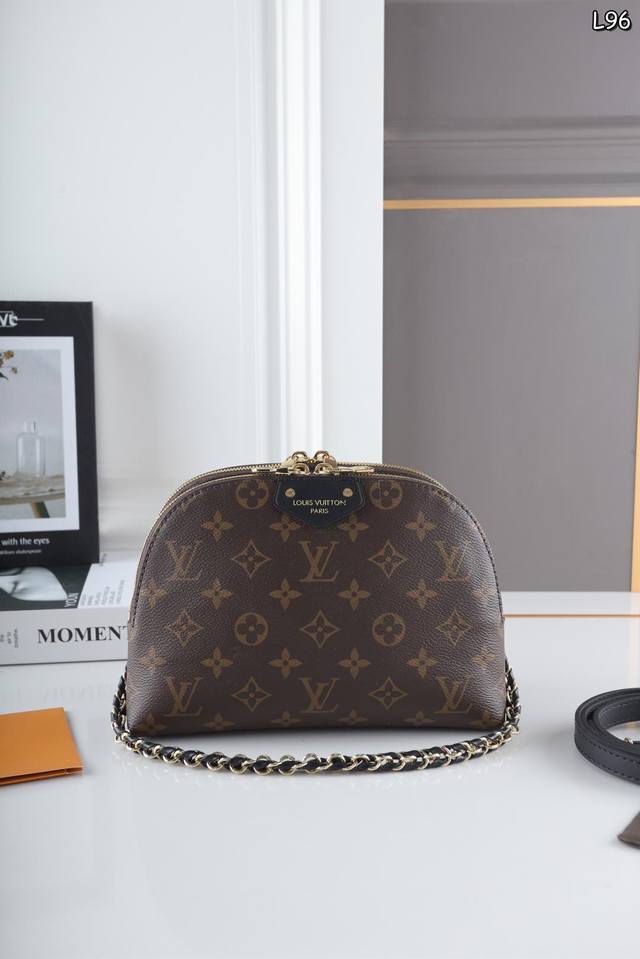 全套礼盒丝巾 Lv Be Alma 贝壳包 双层汉堡包 单肩手拿包 Lv 2024年11月新款双拉小贝壳 哈哈哈一一个包一拿出来笑死我了的双层汉堡包 上身还好还 全套礼盒丝巾 Lv Be Alma 贝壳包 双层汉堡包 单肩手拿包 Lv 2024年11月新款双拉小贝壳 哈哈哈一一个包一拿出来笑死我了的双层汉堡包 上身还好还