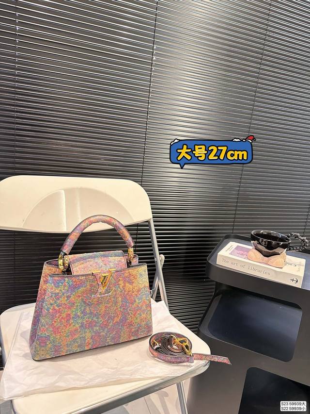 大号 小号 Lvcapucines 贵妇包 超繁琐制作工序，女王范儿必备，经典大logo设计，结合monogram经典小花元素简洁大气，尺寸合理、容量ok，可手