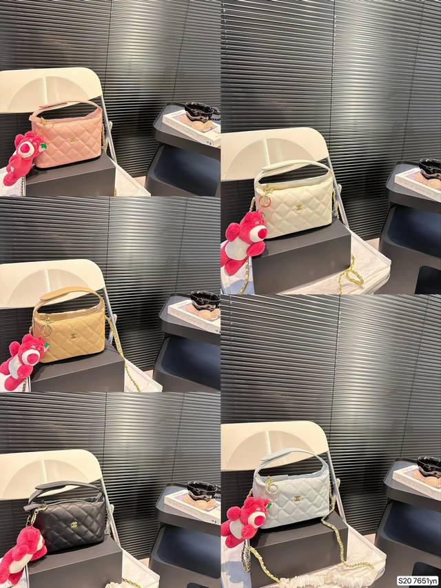 配折叠盒子 香奈儿饭盒包 很有质感又很轻松的一个包型 貌美又实用 尺寸:19 13 货号7651 配折叠盒子 香奈儿饭盒包 很有质感又很轻松的一个包型 貌美又实用 尺寸:19 13 货号7651