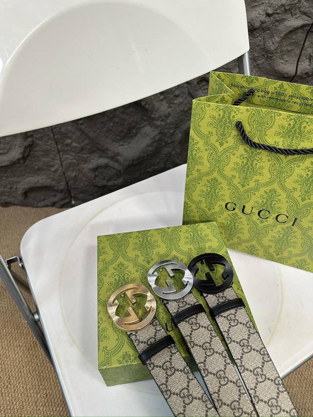 升级版 酷奇！ ！高版本！ 腰带 嘿哈 原单牛皮皮带～热门款 皮带里面最火的啦～质量很好 全套包装！五金绝对不褪色 皮带头和专柜一样的哦～ 配礼盒手提袋发票