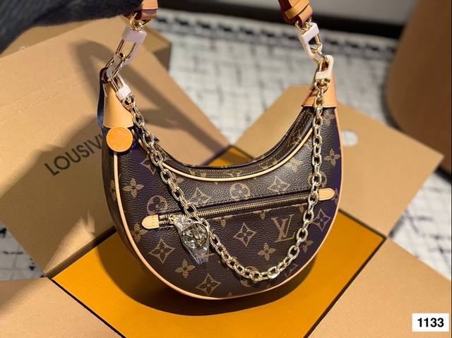 高品质 可盐可甜的天花板一_Lv 豌豆包 Lv豌豆包的名字叫loop，意思是“环形”，但因为长得实在太像豌豆了，所以大家便不约而同把它称为“豌豆 它的长度是最黄