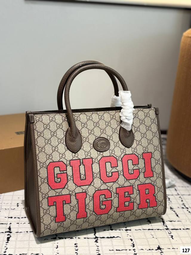 酷奇帆布托特包 时尚 上身绝美 Gucci这份质感 小仙女们值得拥有 尺寸：31 26