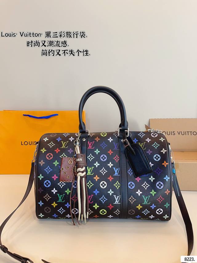 Lv 旅行包 超酷中lv Keepall联名款旅行袋 Lvkeepall 出差旅行最常用的一只包 这是超酷的一只包 可以做健身包,也可做旅行袋 容量超级感人非常 Lv 旅行包 超酷中lv Keepall联名款旅行袋 Lvkeepall 出差旅行最常用的一只包 这是超酷的一只包 可以做健身包,也可做旅行袋 容量超级感人非常