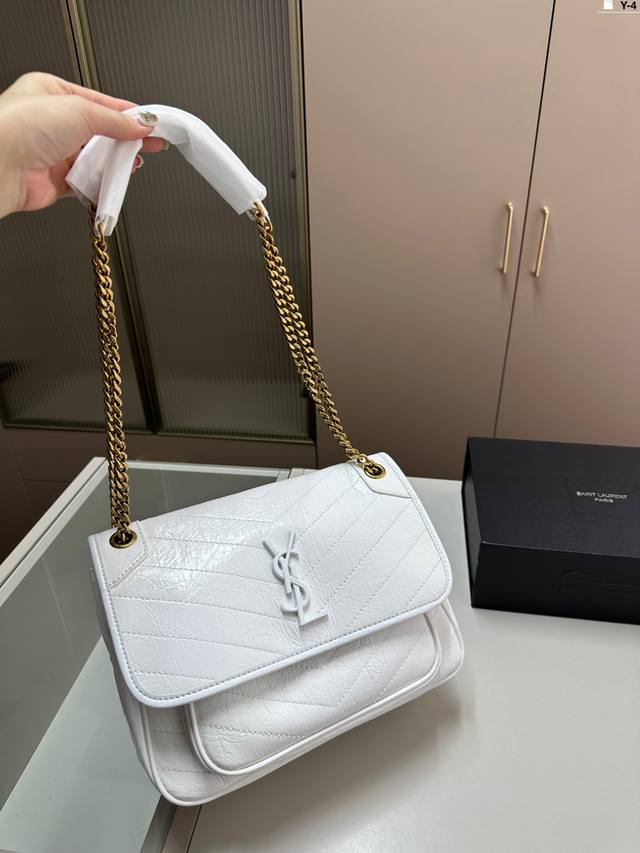 28Cm 圣罗兰ysl Niki邮差包 简直无法拒绝 超显气质 高级感十足 集美必入款 Y-4尺寸25×16 28×19折叠盒