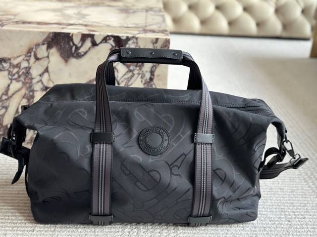 Size:50*30Cm Bur 新款印花大容量旅行包 2-Ss刚出的新面料 酷酷的有质感 不是那种软塌塌的感觉, 特别适合健身包! 轻便!手提 单肩 斜挎 舒 Size:50*30Cm Bur 新款印花大容量旅行包 2-Ss刚出的新面料 酷酷的有质感 不是那种软塌塌的感觉, 特别适合健身包! 轻便!手提 单肩 斜挎 舒