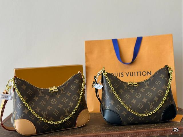 折叠盒 Lv牛角包 解锁多种背法 实用性太强啦 牛角包长肩带一共有三个档位可以调节对小个子到长个子女生都很友好~而且肩带背起来也很舒服,自重也轻,容量大,日常用 折叠盒 Lv牛角包 解锁多种背法 实用性太强啦 牛角包长肩带一共有三个档位可以调节对小个子到长个子女生都很友好~而且肩带背起来也很舒服,自重也轻,容量大,日常用