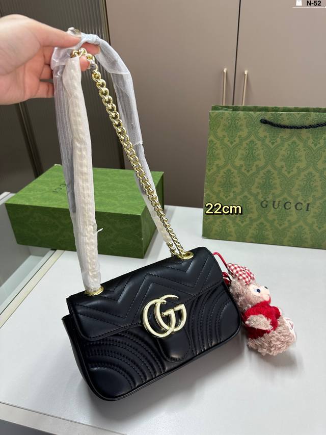 22Cm 配挂件 酷奇gucci 马蒙包 御姐风扑面而来 颜值简直满分 N-52尺寸26×16 22×14 16×10折叠盒