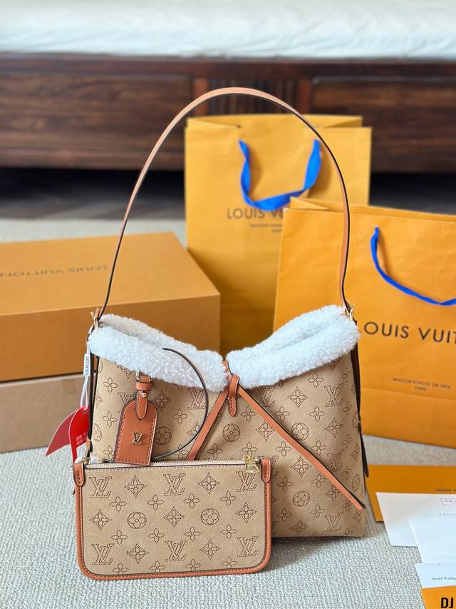 羊羔毛 路易威登lv Carryall新款通勤包颜值实用 #路易威登lv #路易威登#Iv #路易威登louisvuitton#路易威登carryall #Ca