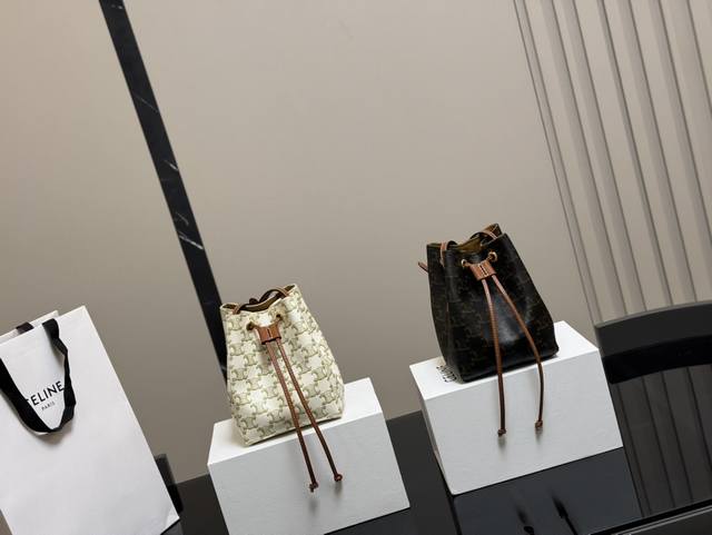 配盒 Size：13*18Cm 赛琳迷你 烧麦包 绝对可以荣登mini包着货量第一名了~ 想想都觉得要萌化了~