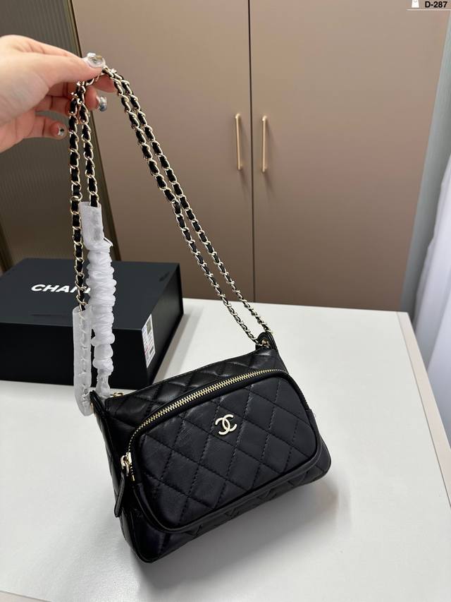 香奈儿 25C 相机包 Chanel 这小包也太能装了 上身也很随意潇洒 D-287尺寸20×15折叠盒