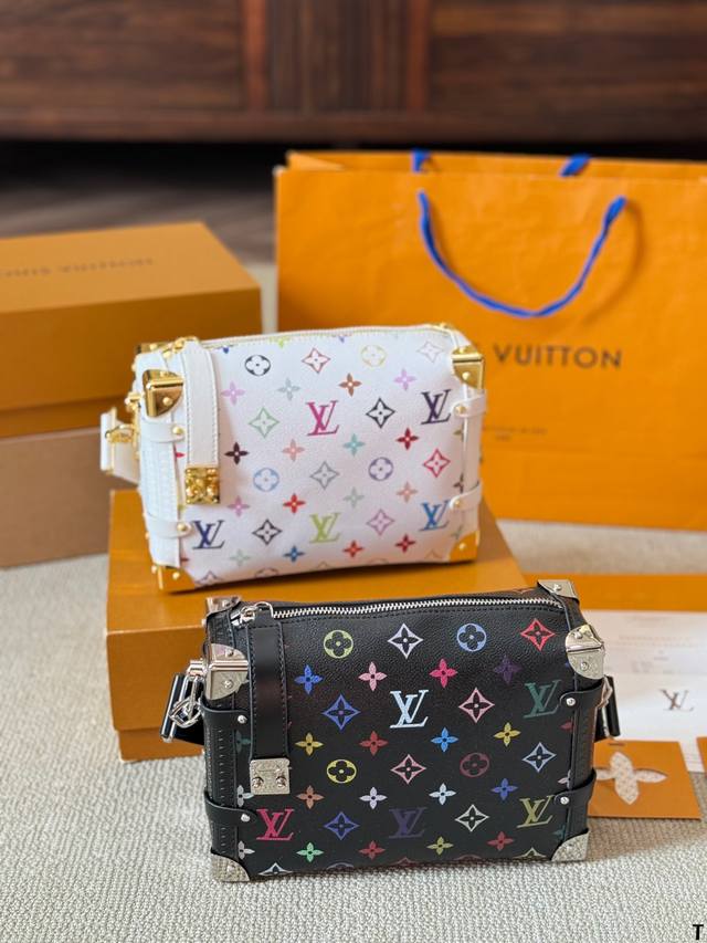 谷爱凌同款 秀款 小箱子 Lv Side Trunk 谷爱凌 盒子包 箱子包 24新款！是软软的小箱子 很多精致的小细节在里面 大 容量又实用又好凹造型 长短肩
