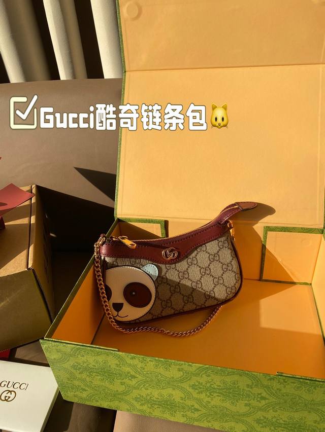 配木梳+小镜子 Gucci酷奇新款动物园系列链条包上新 Gucci 人手必备 尺寸19*10折叠盒飞机盒