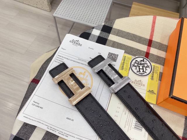 爱马仕是世界奢侈品 品牌 创建于法国巴黎带身采用纯皮制作 ..带身宽度:3.8厘米奢侈 保守 尊贵 贵族式风格由整体到细节 有法国人的浪漫气息 爱马仕是世界奢侈品 品牌 创建于法国巴黎带身采用纯皮制作 ..带身宽度:3.8厘米奢侈 保守 尊贵 贵族式风格由整体到细节 有法国人的浪漫气息