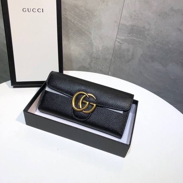 颜色 黑尺寸 19X10G家新款，优质进口牛皮 手感一流时尚设计潮版百搭，简约大方，经典永不过时