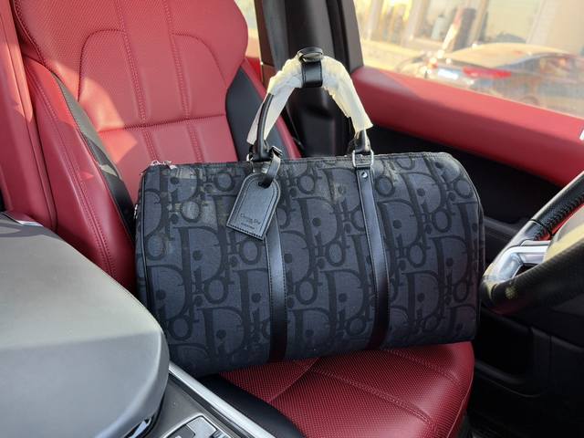 高端货 新款 “ Dior 迪奥 ”旅行袋 Dior迪奥 Weekender 50 可拆卸可调节肩带拉链开合 Oblique印花面料 单肩斜挎手提包旅行包 男款