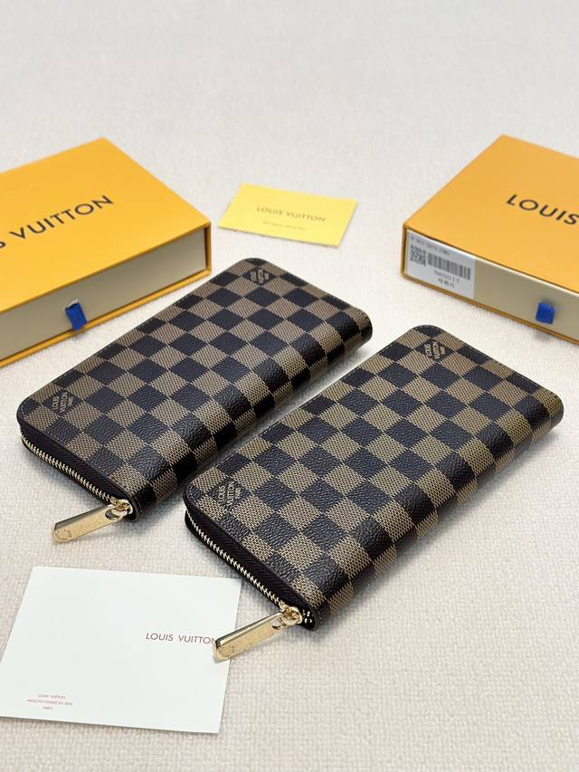 颜色 咖格粉 咖格红尺寸 19X10型号 60017Lv专柜精典单拉链钱包 原版品质原版五金配件永不过时人手必备款销量冠军 颜色 咖格粉 咖格红尺寸 19X10型号 60017Lv专柜精典单拉链钱包 原版品质原版五金配件永不过时人手必备款销量冠军