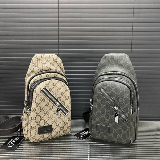 Gucci 古奇 Cd胸包 斜挎单肩包 采用精湛镶嵌细工,实物拍摄 原厂原版面料 配送防尘袋 28 X 17 Cm。 Gucci 古奇 Cd胸包 斜挎单肩包 采用精湛镶嵌细工,实物拍摄 原厂原版面料 配送防尘袋 28 X 17 Cm。