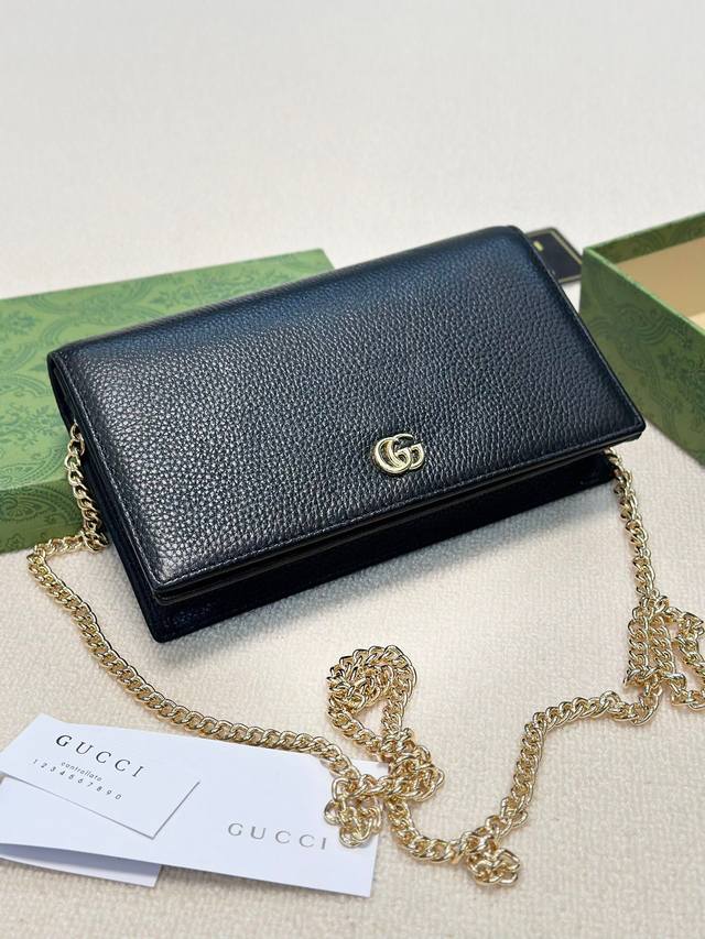 颜色 黑尺寸 24X12古奇经典牛皮小背包 时尚又大方 颜色 黑尺寸 24X12古奇经典牛皮小背包 时尚又大方