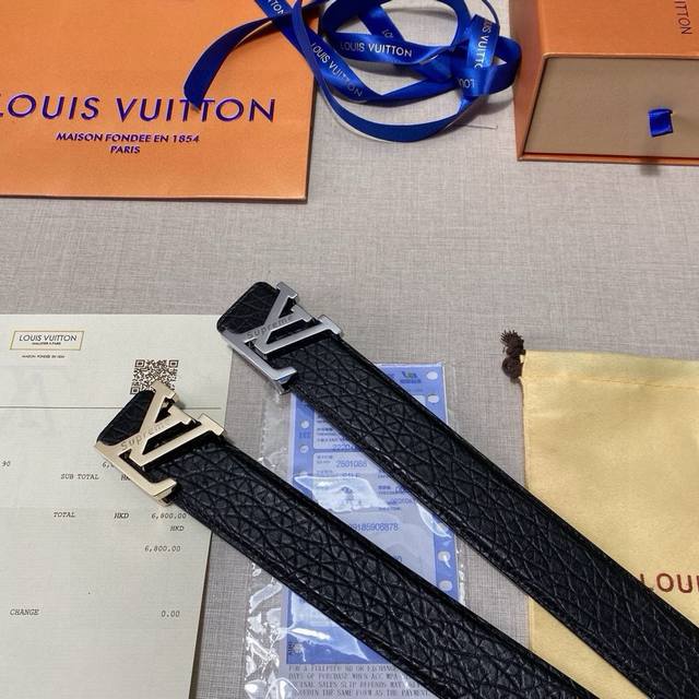 品牌:路易威登lv 等级:原单私货.纯牛皮 ,专柜售、堪比正品!、.配专柜全套包装.送礼自带首选 送打眼针 扣头:广州原版扣 长度:100-125Cm 3.8C 品牌:路易威登lv 等级:原单私货.纯牛皮 ,专柜售、堪比正品!、.配专柜全套包装.送礼自带首选 送打眼针 扣头:广州原版扣 长度:100-125Cm 3.8C